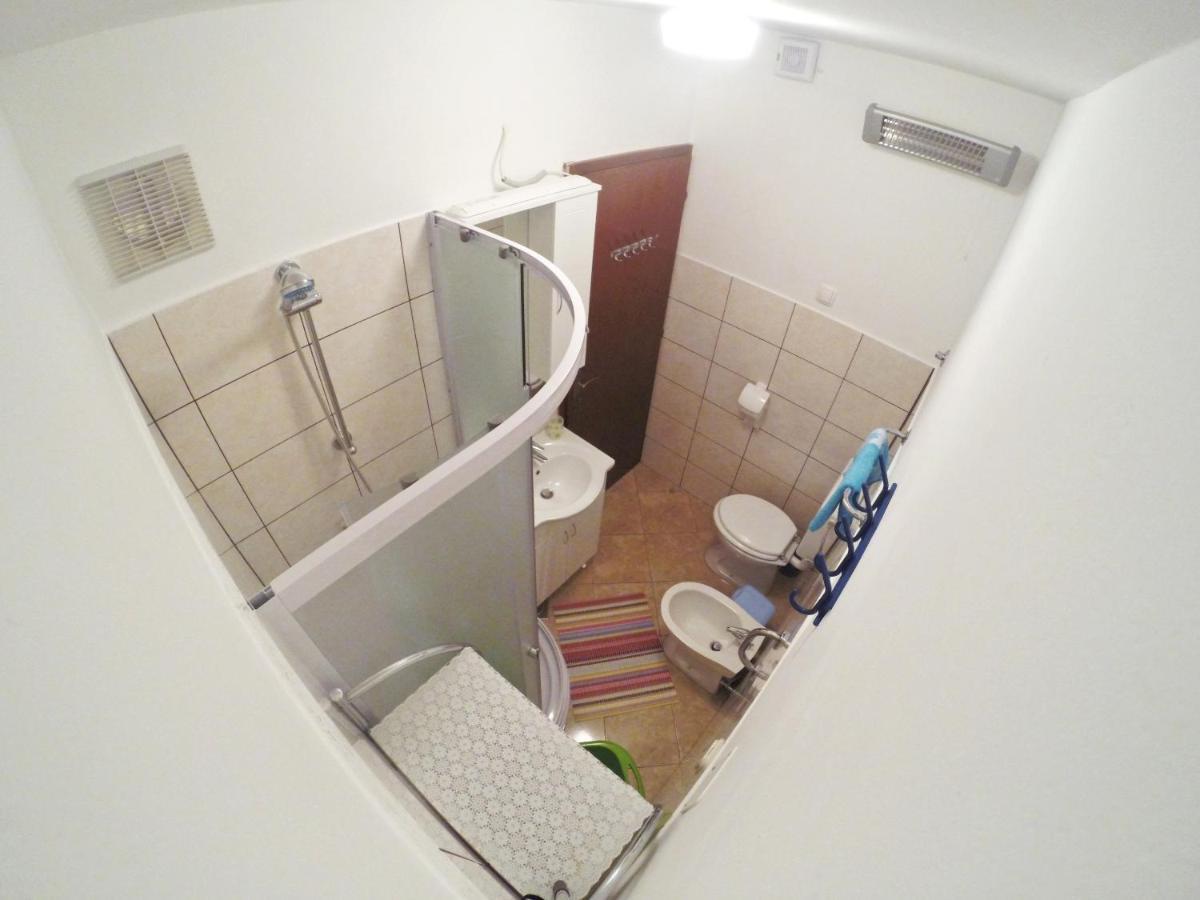 Apartments Natasa 크르크 외부 사진